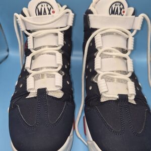 Nike Air Max Navy and White Athletic Shoes
